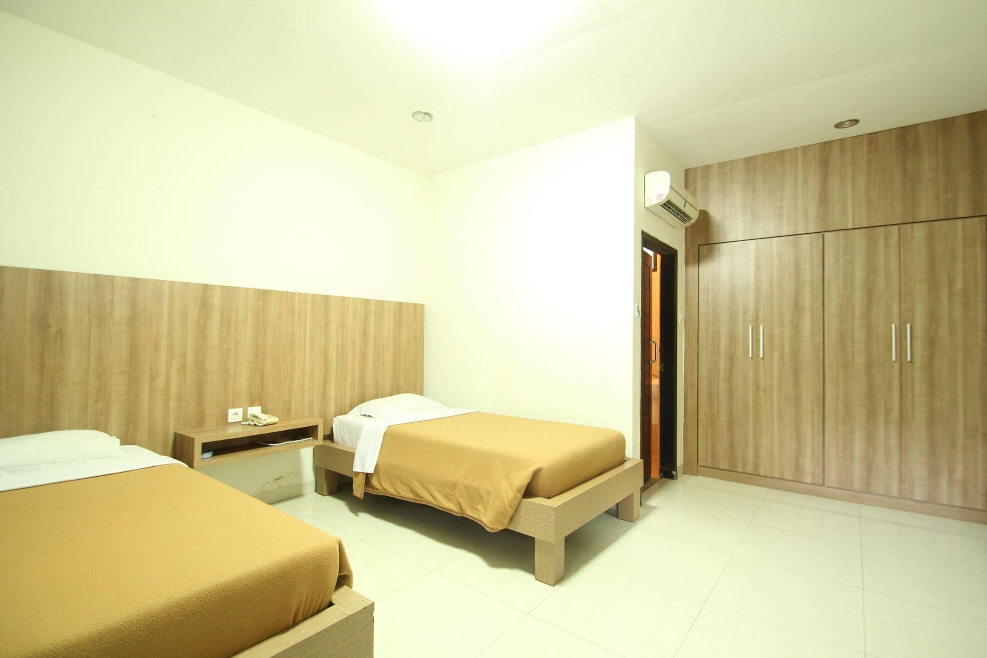 Simpang Inn Hotel Legian  Exterior photo