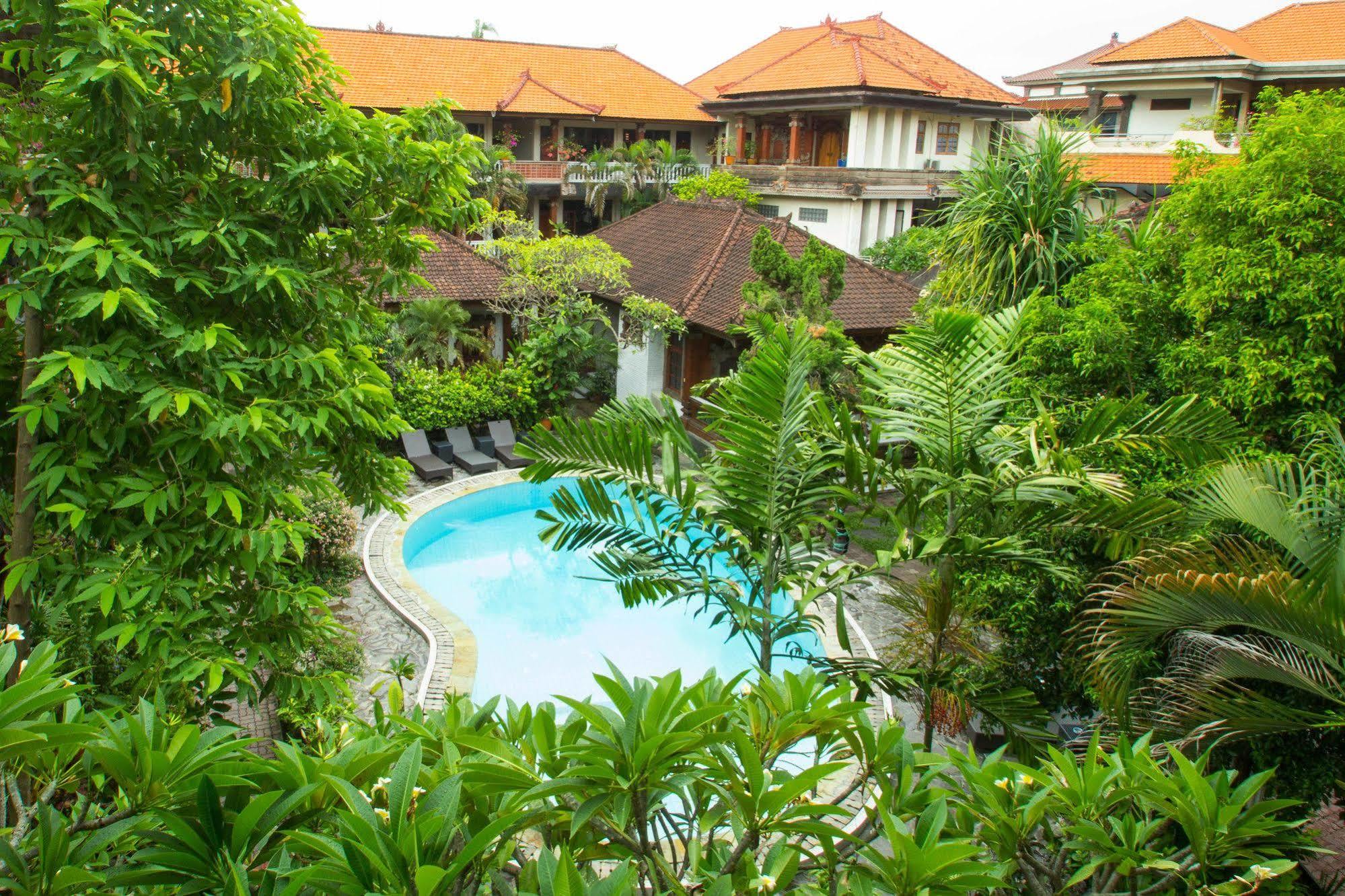 Simpang Inn Hotel Legian  Exterior photo