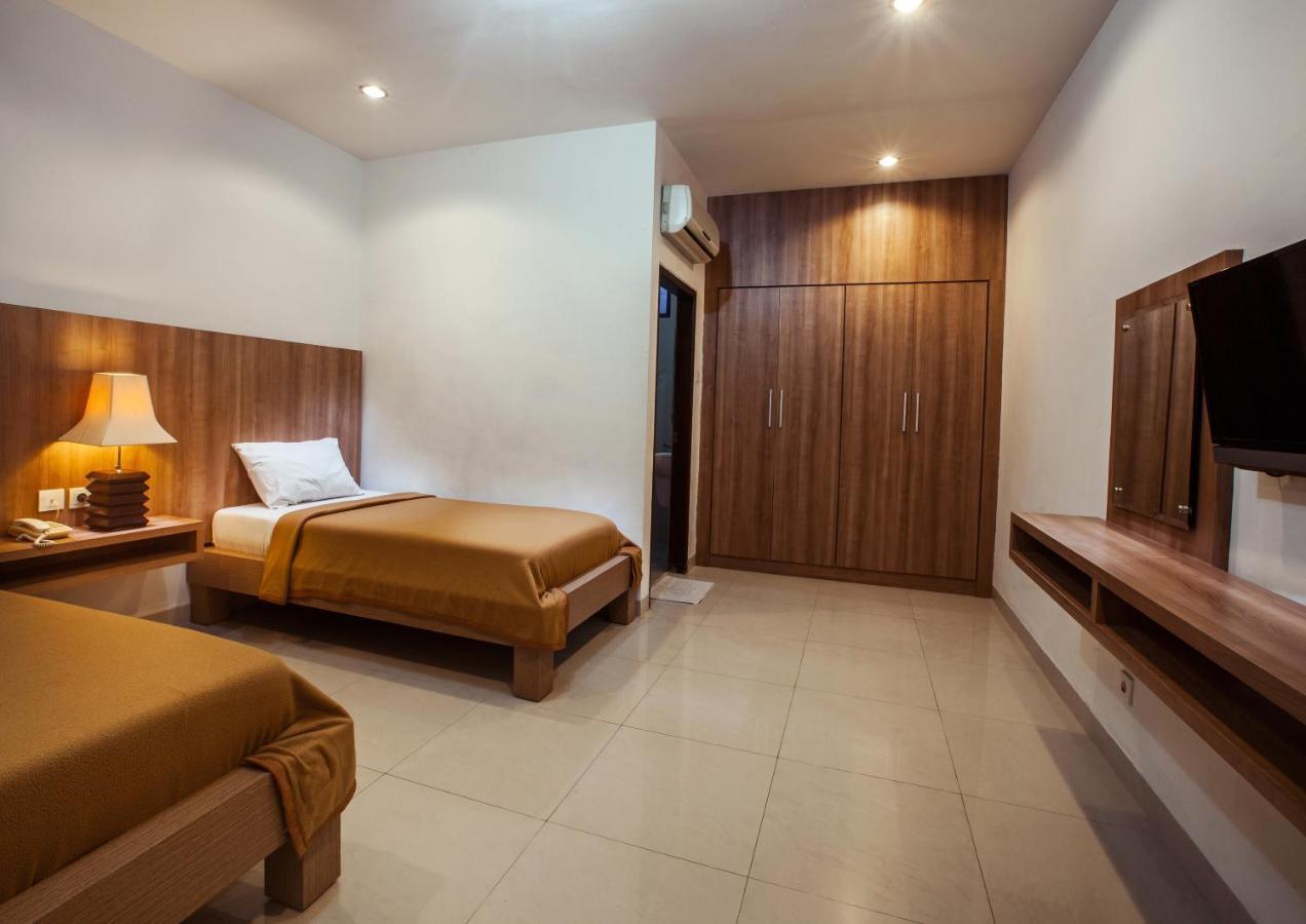 Simpang Inn Hotel Legian  Exterior photo